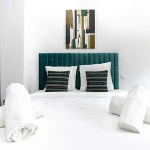 Hsh Lemercier-batignolles Cosy Studio 2p Paris