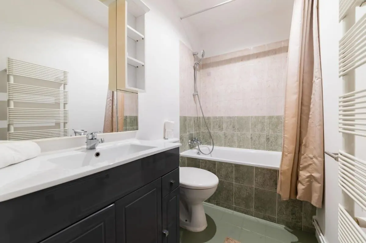 Apartment 85M2 De Confort Paris 17 - Charme Parisien 6P - Flat-Guest